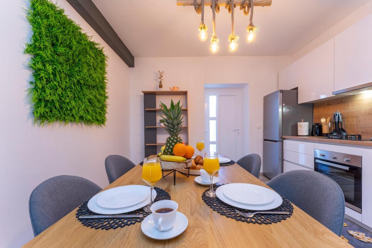 פריבלאקה Apartmani Dmarie מראה חיצוני תמונה