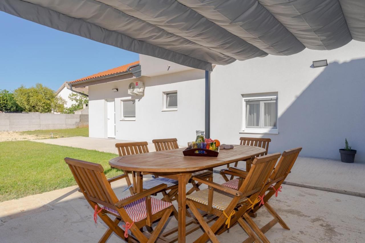 פריבלאקה Apartmani Dmarie מראה חיצוני תמונה