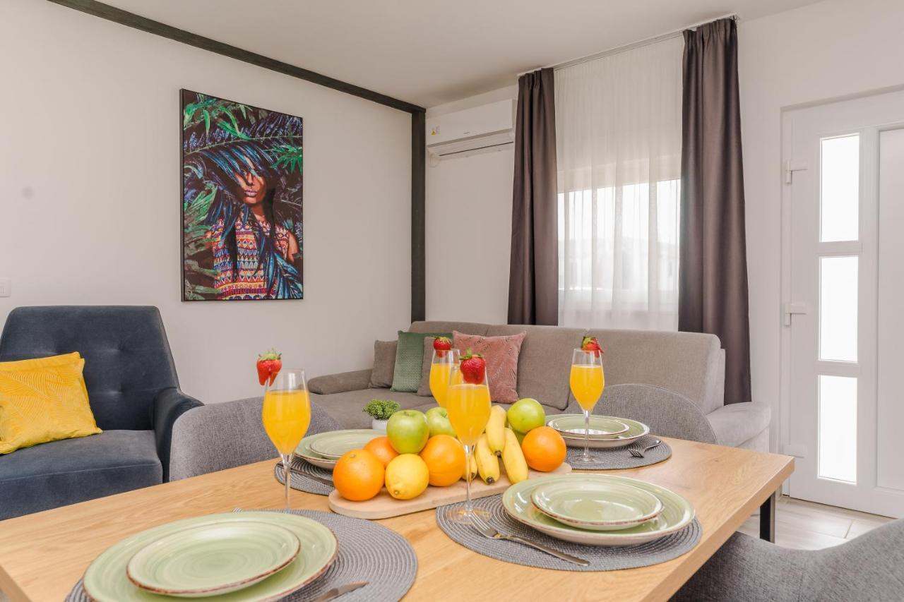 פריבלאקה Apartmani Dmarie מראה חיצוני תמונה